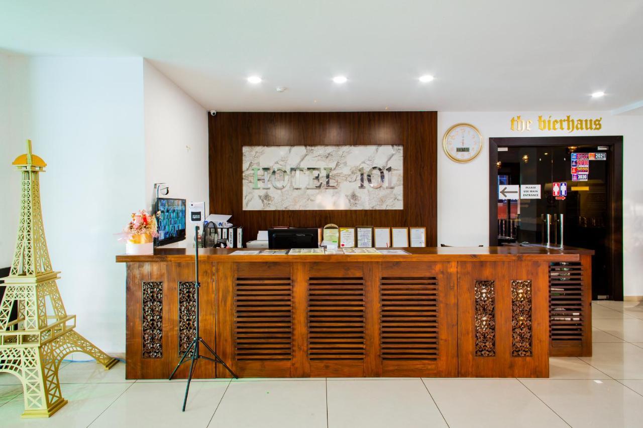 Hotel 101 Permas Jaya Джохор-Бару Экстерьер фото